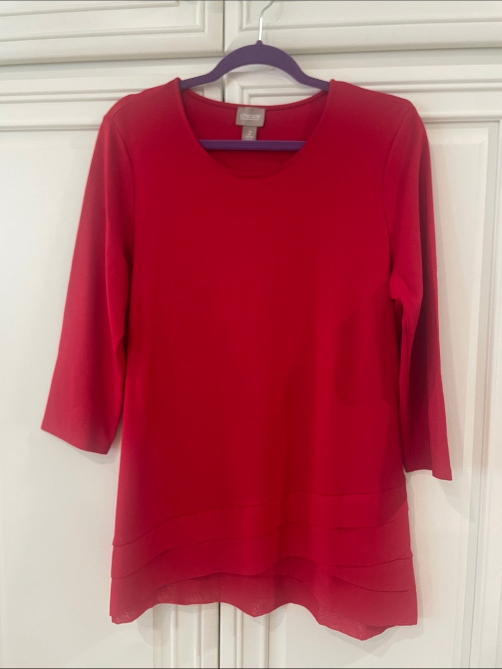 Chico's Red Scoop-Neck 3/4 Sleeve Tunic Top with Layered Hem, Chico’s size 2